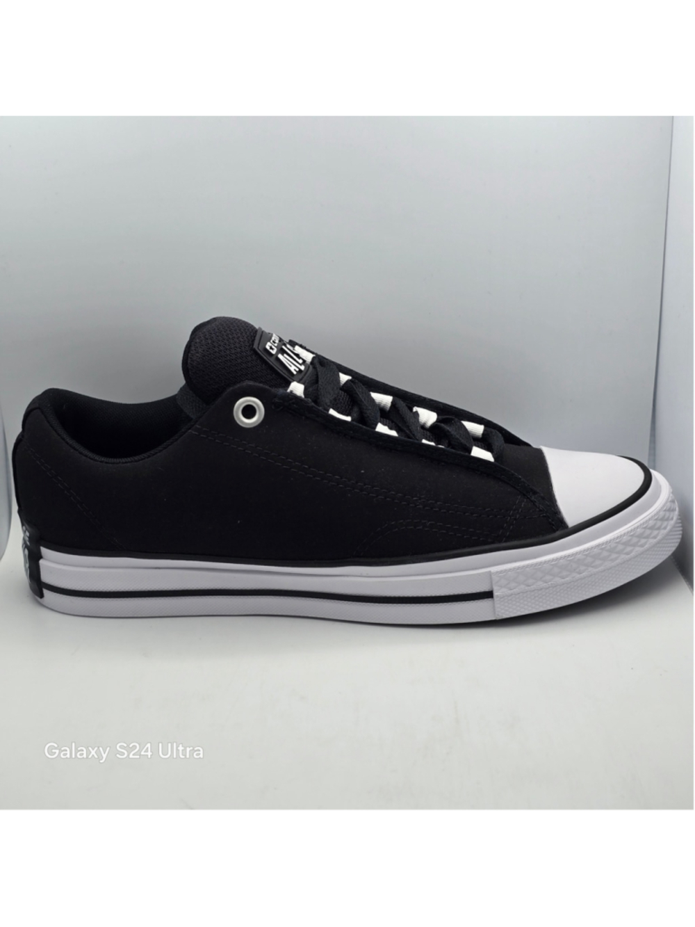 Converse Chuck Taylor All Star Low Puff Men's Size 9 womens 10.5 White/Black